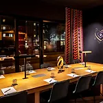 Me And Oberkassel, By Hyatt 4* Dusseldorf
