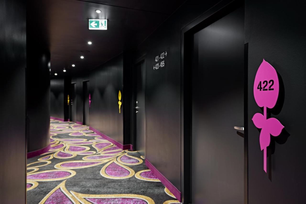 Me And Oberkassel, By Hyatt Hotel