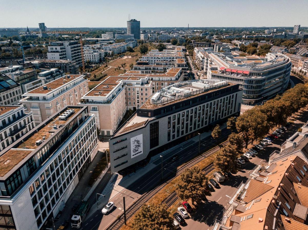 Me And Oberkassel, By Hyatt 4*