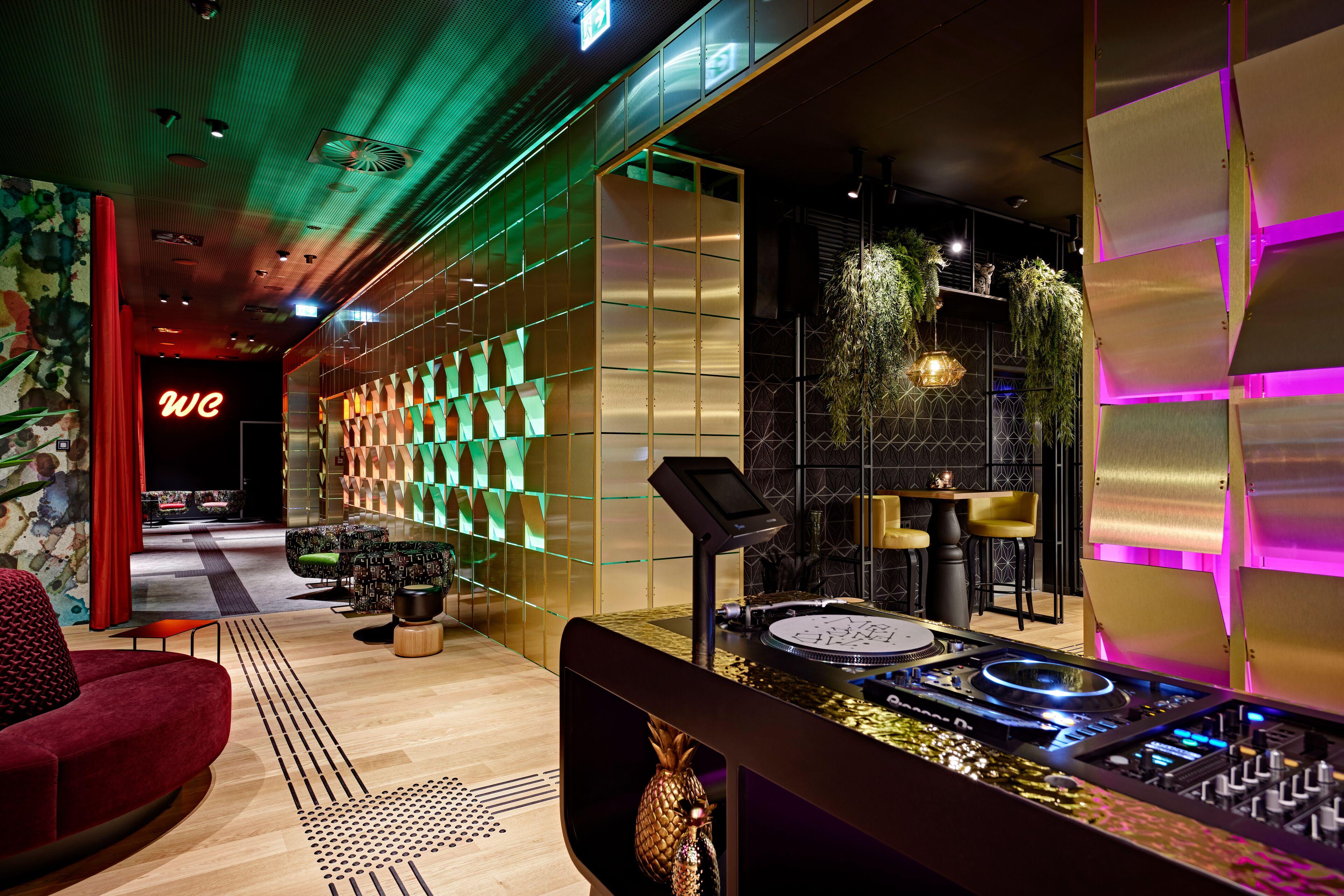 Hotel Me And Oberkassel, By Hyatt