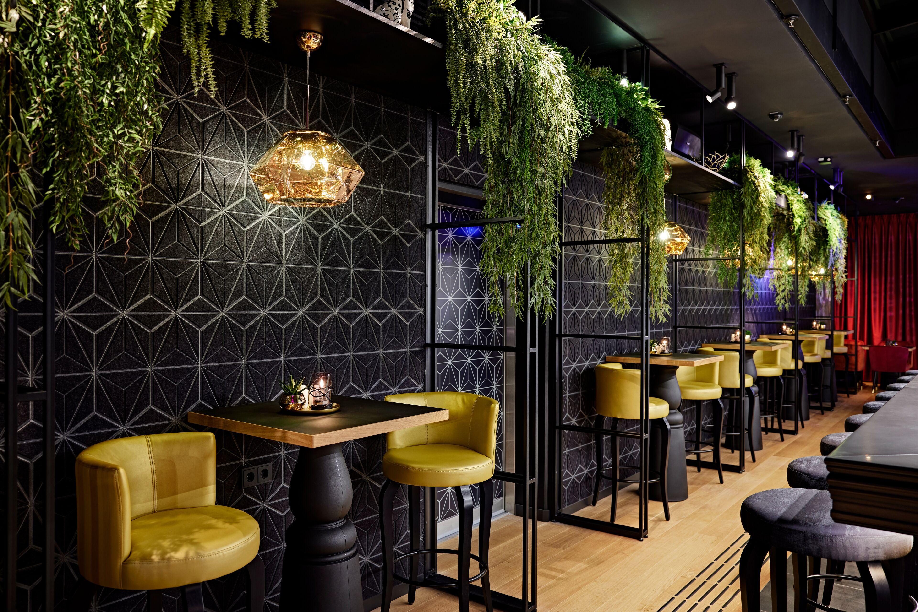 Me And Oberkassel, By Hyatt 4*