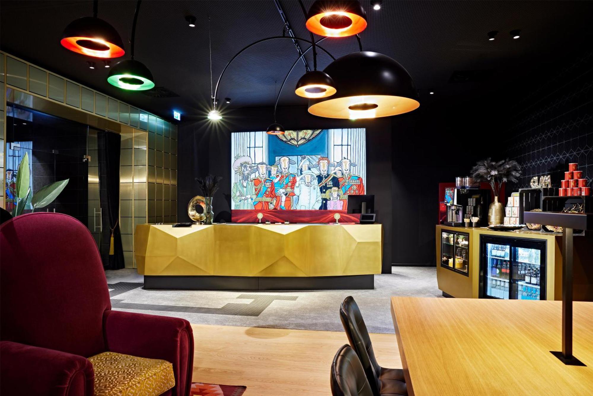 Me And Oberkassel, By Hyatt