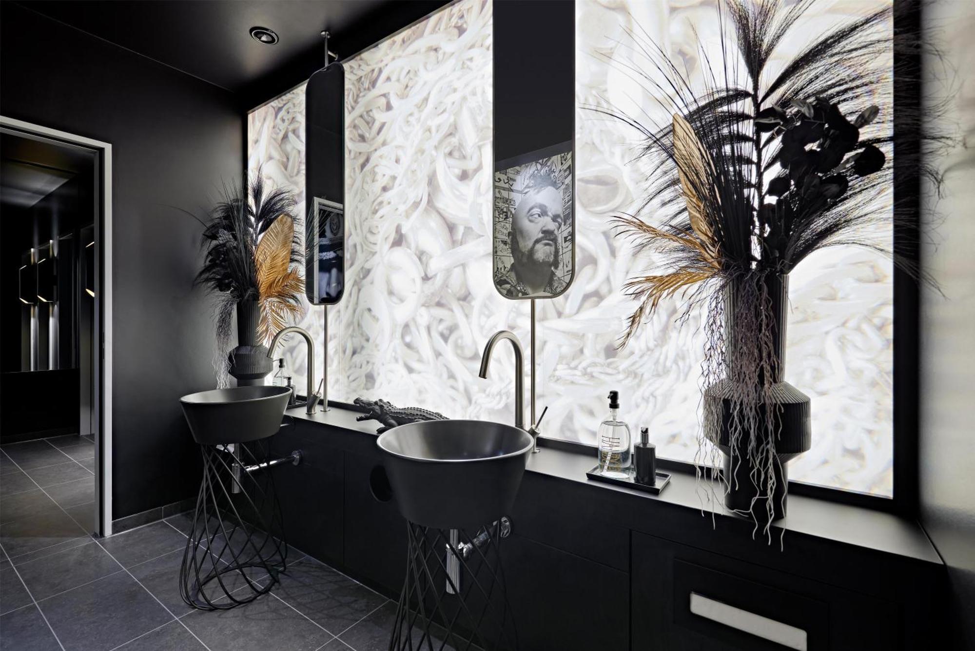 Me And Oberkassel, By Hyatt