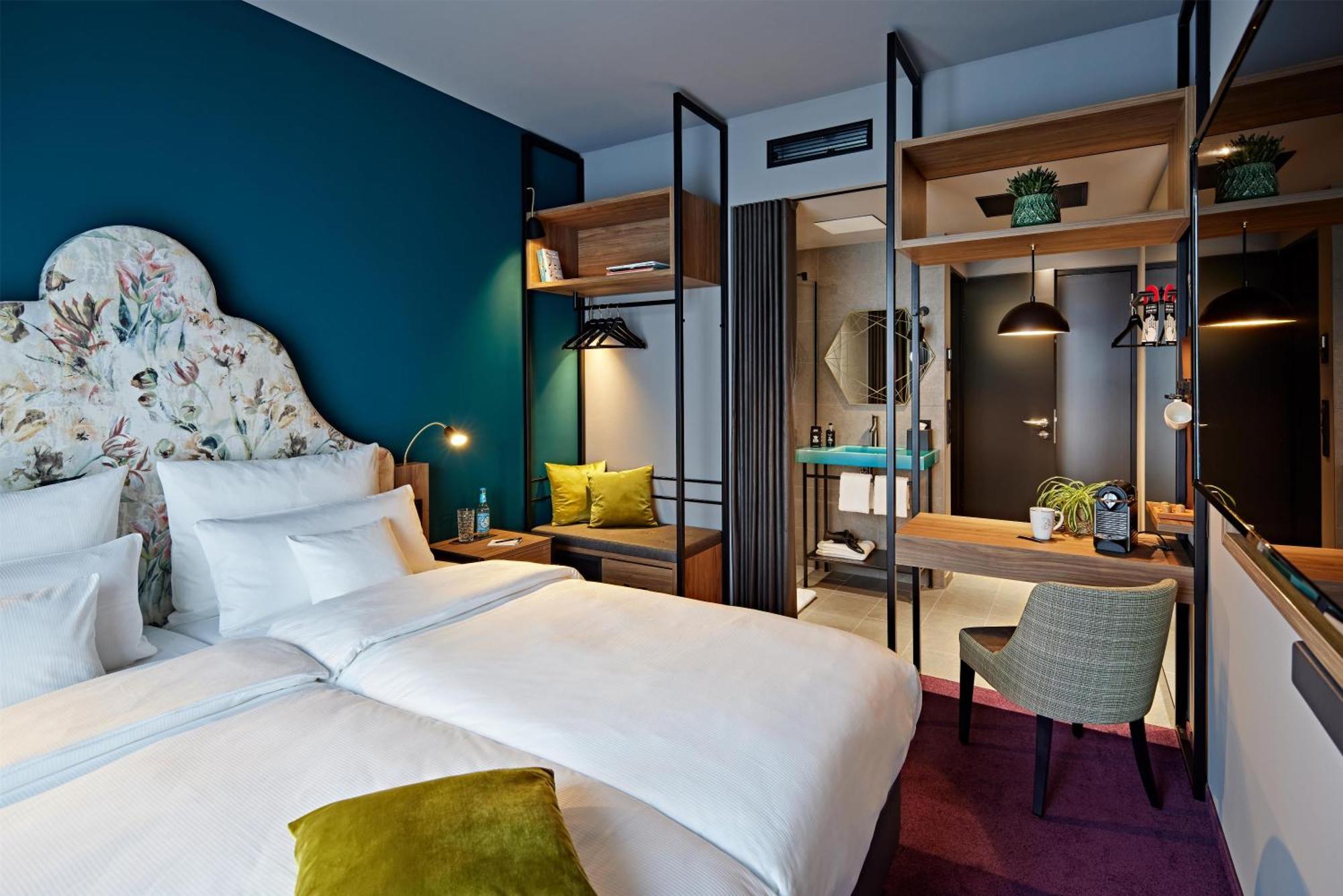 Me And Oberkassel, By Hyatt Hotel 4*