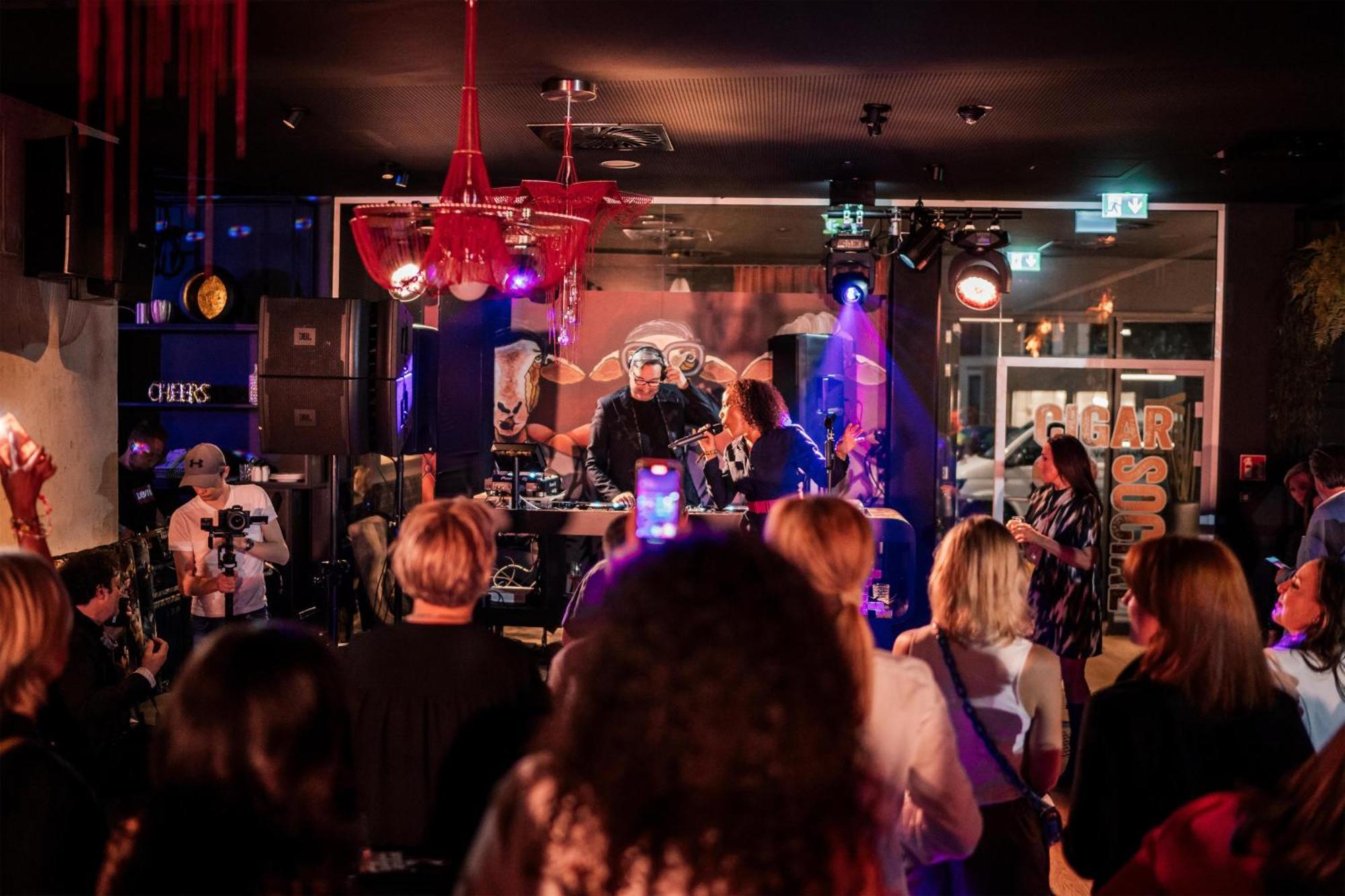 Me And Oberkassel, By Hyatt 4*