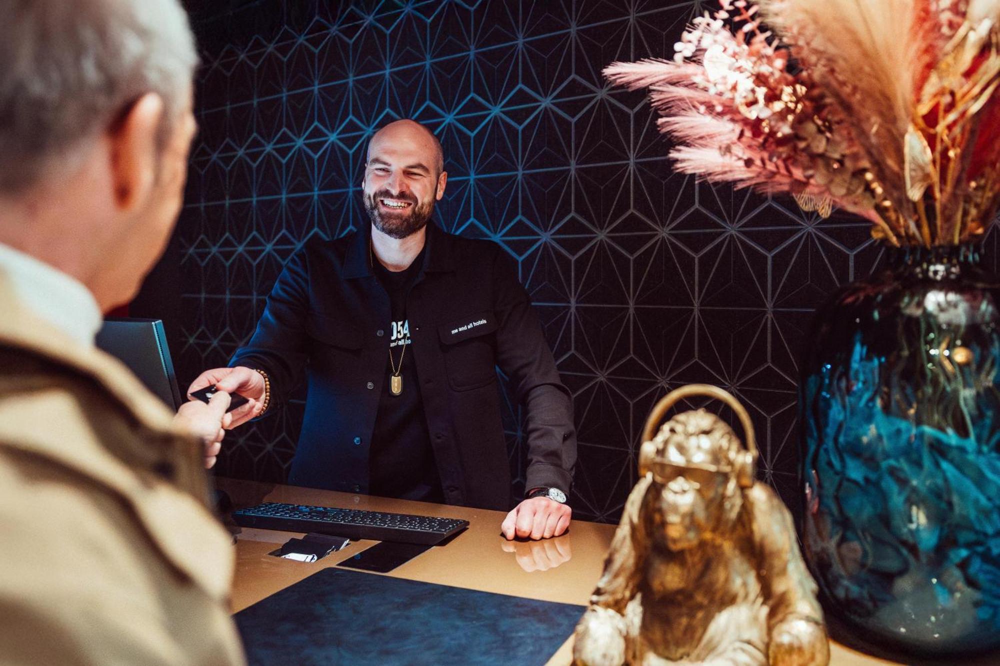 Me And Oberkassel, By Hyatt 4* Dusseldorf