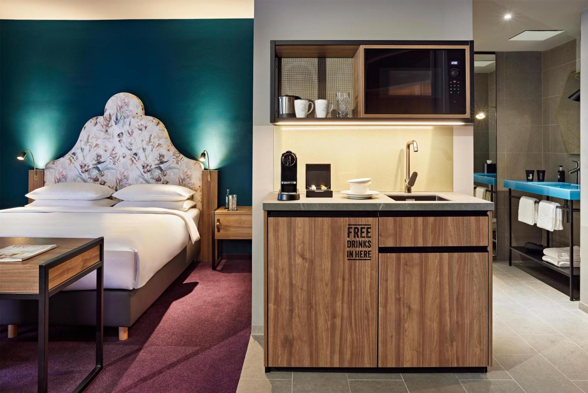 Me And Oberkassel, By Hyatt Hotel