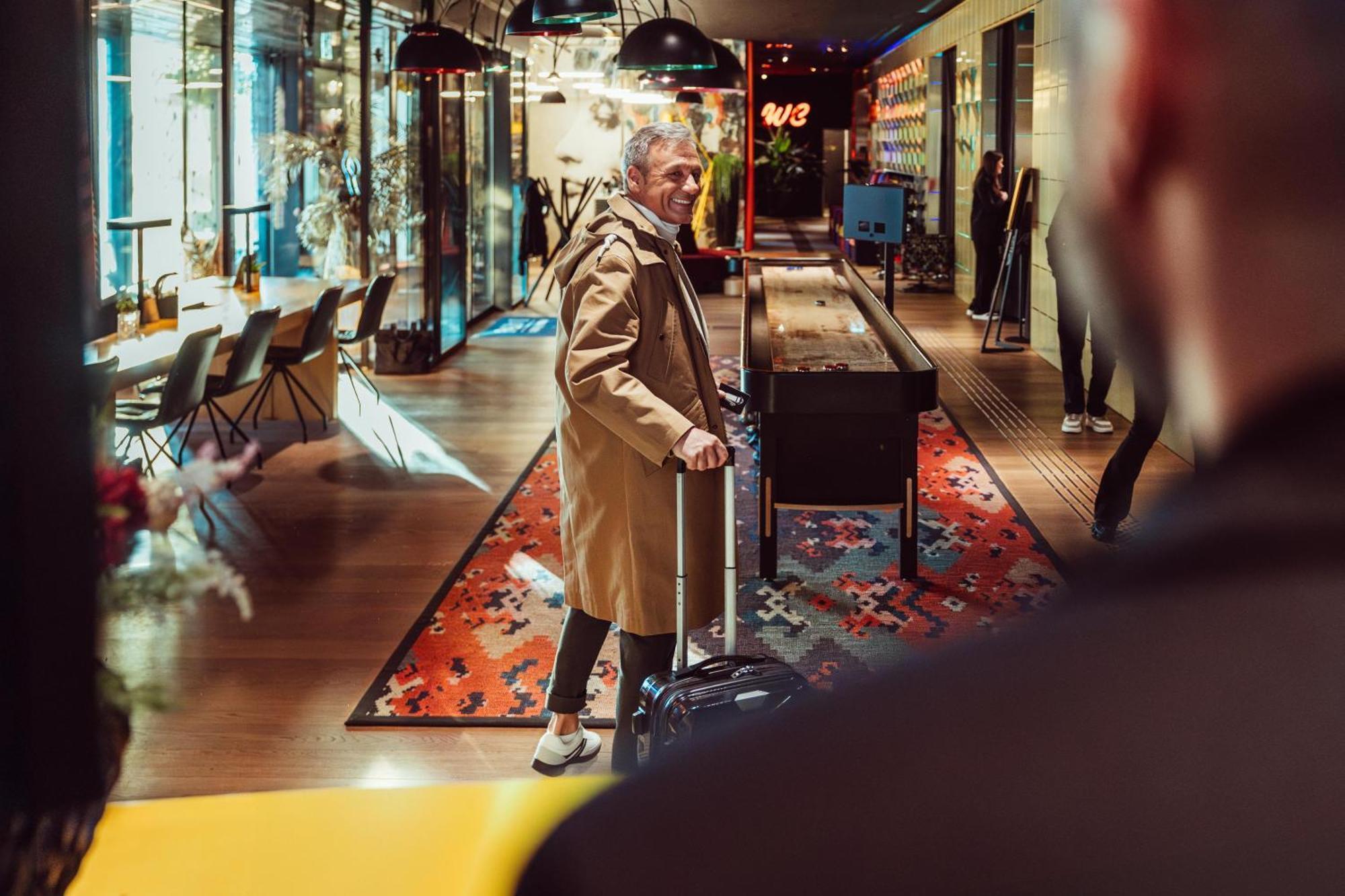 Me And Oberkassel, By Hyatt