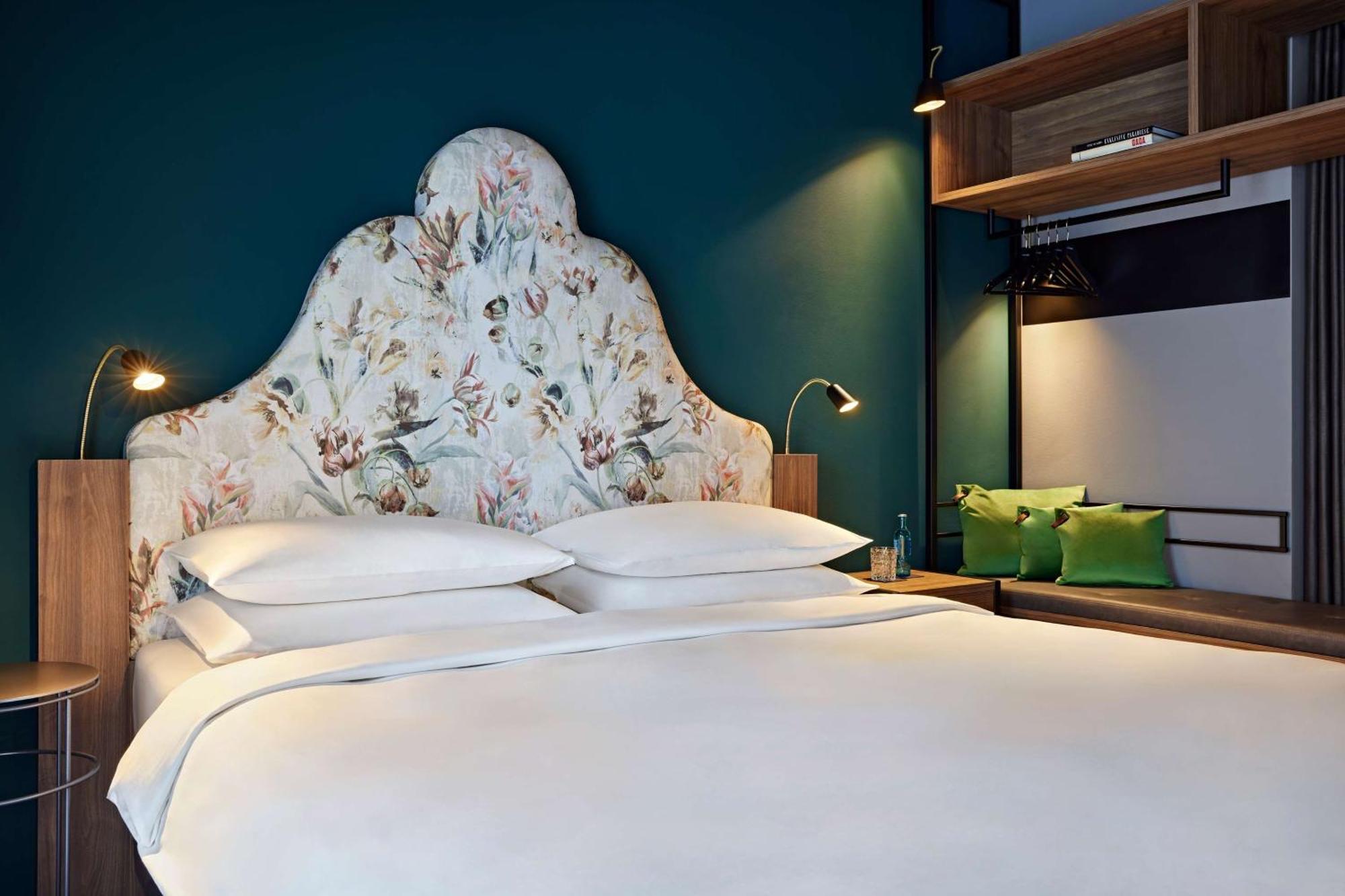 Me And Oberkassel, By Hyatt Hotel